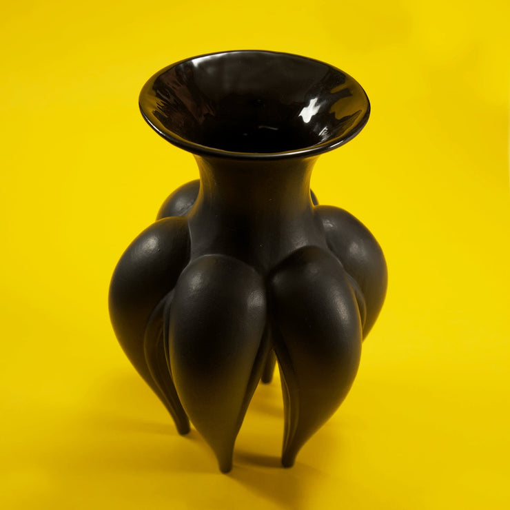 Vaso Polpo nero in ceramica - limited edition - XOPARO X MENA FUECO studio