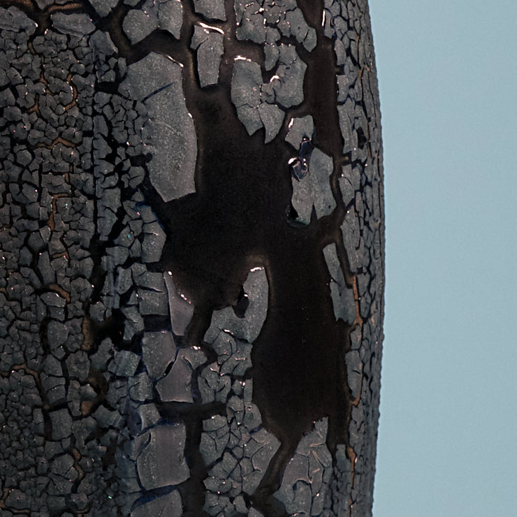 Vase Fissure Disaster - basalte noir
